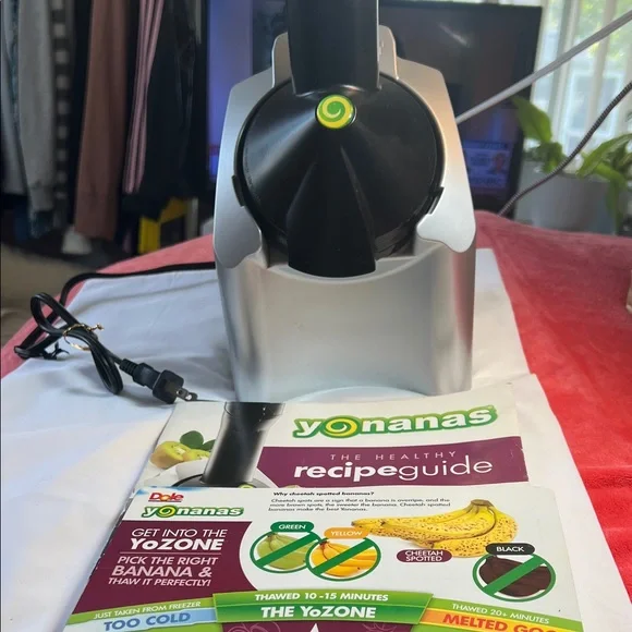 Yonanas Frozen Dessert Maker - Picture 1 of 3